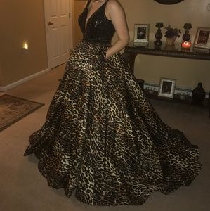 Sherri Hill prom dress